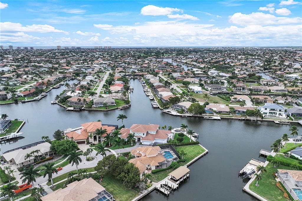 95 Anchor Ct, Marco Island, FL 34145-5