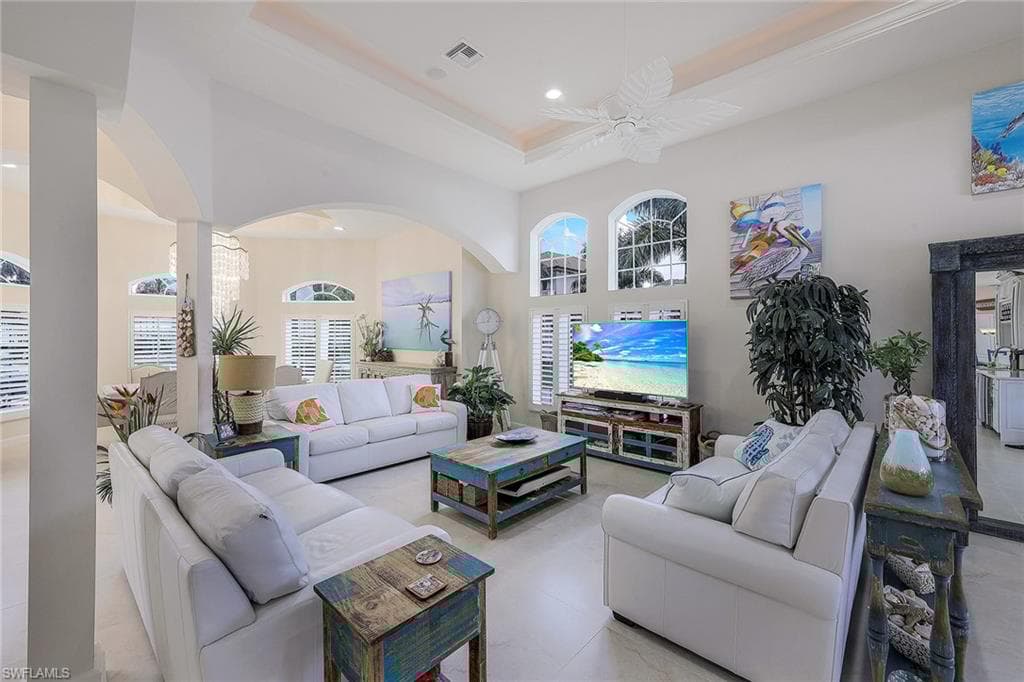 95 Anchor Ct, Marco Island, FL 34145-7