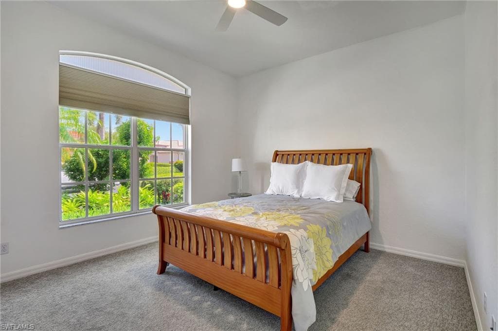 170 Vista Ln, Naples, FL 34119-10