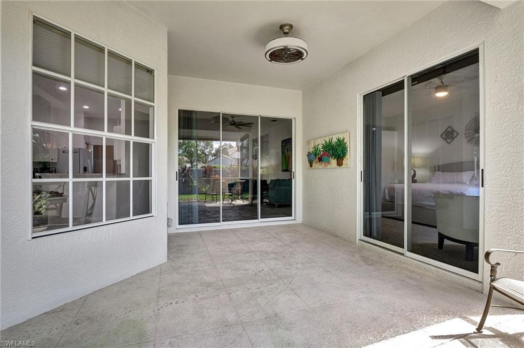 170 Vista Ln, Naples, FL 34119-17