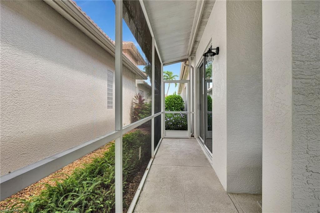 170 Vista Ln, Naples, FL 34119-18