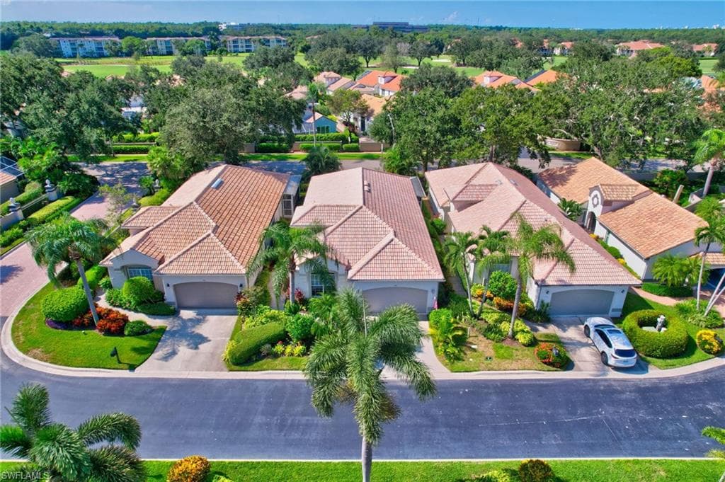 170 Vista Ln, Naples, FL 34119-24
