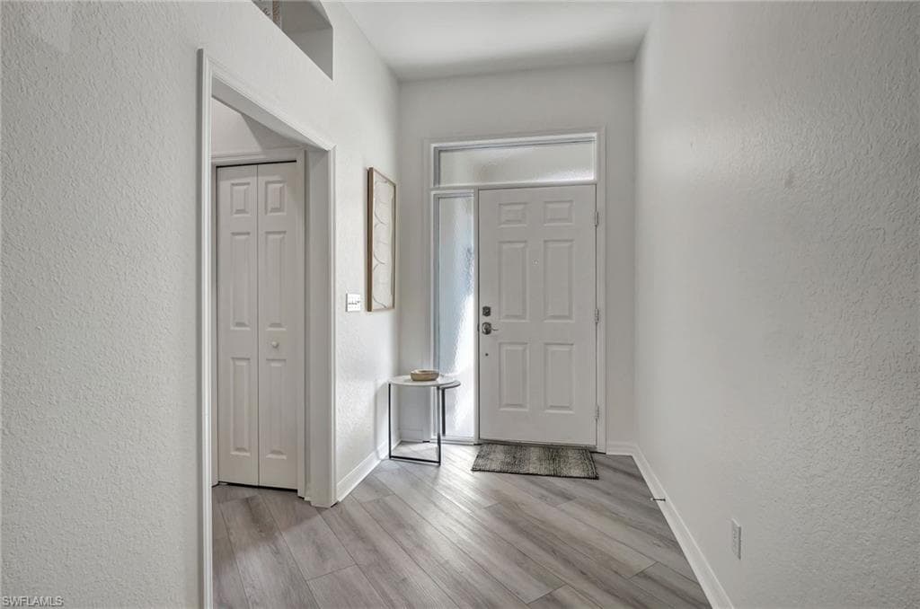 170 Vista Ln, Naples, FL 34119-2