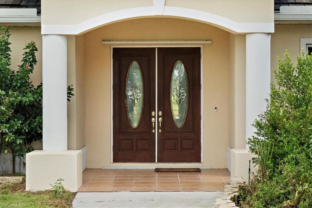 4281 68th Ave NE, Naples, FL 34120-37