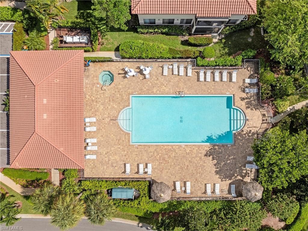 47 Bennington Dr 8-6, Naples, FL 34104-14