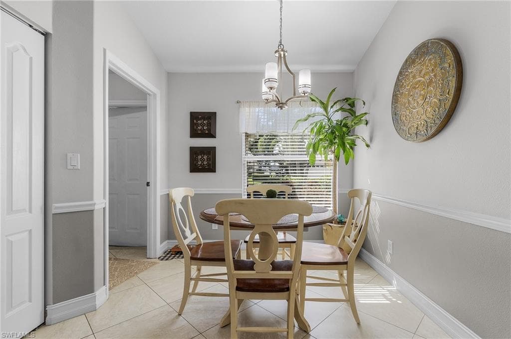 8383 Ibis Cove Cir A162, Naples, FL 34119-14