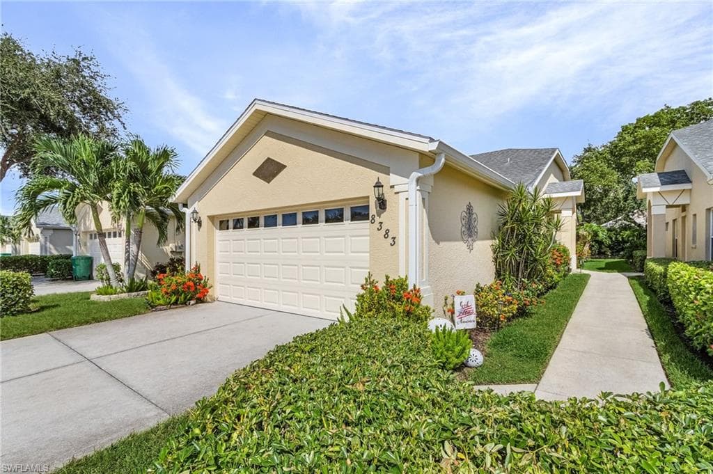 8383 Ibis Cove Cir A162, Naples, FL 34119-3