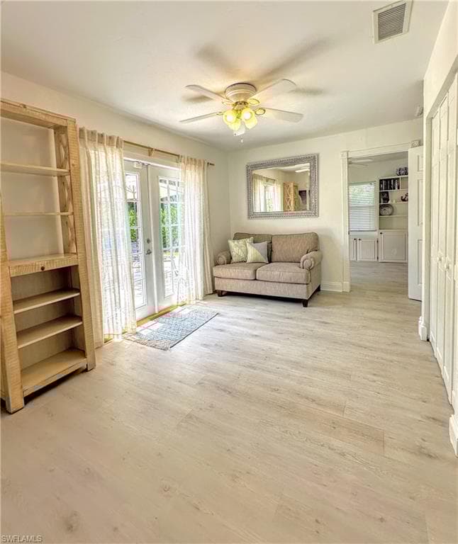 856 98th Ave N, Naples, FL 34108-17