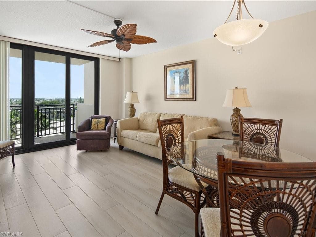 180 Seaview Ct 804, Marco Island, FL 34145-7