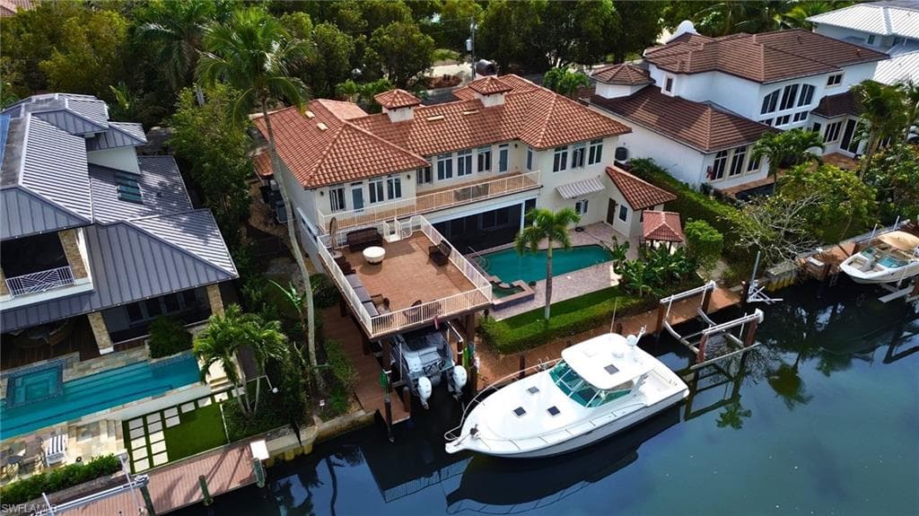 453 18th Ave S, Naples, FL 34102-8