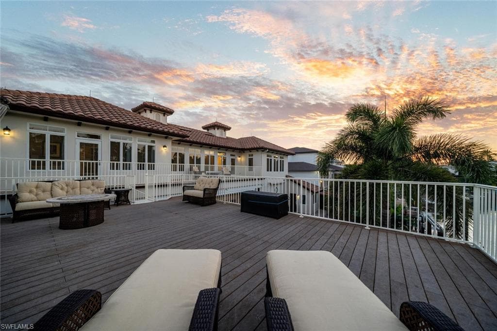 453 18th Ave S, Naples, FL 34102-11