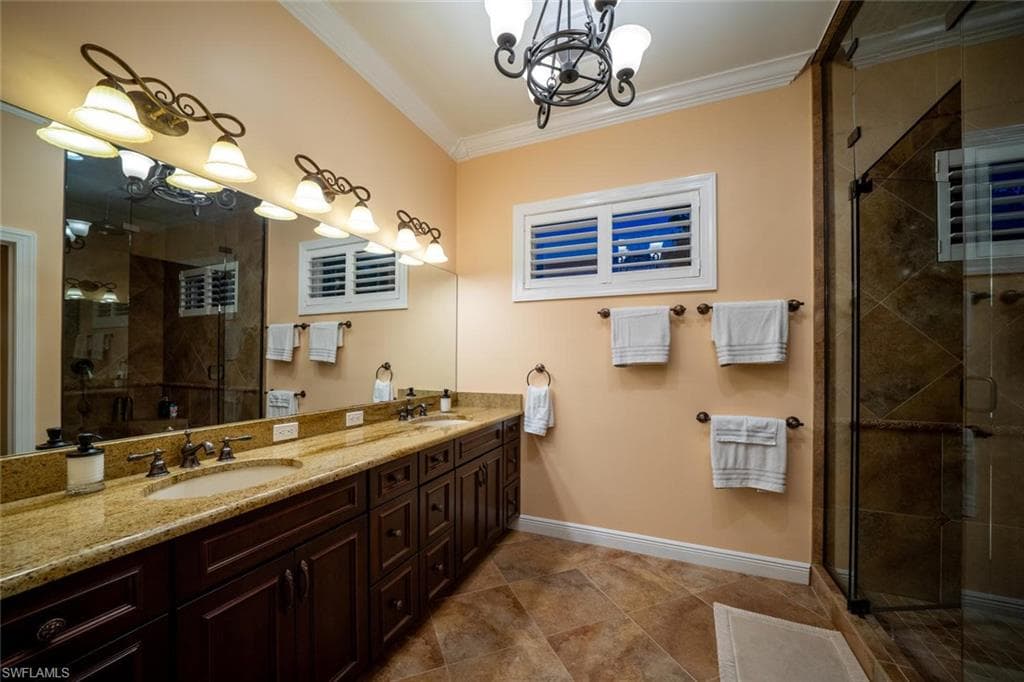 453 18th Ave S, Naples, FL 34102-25
