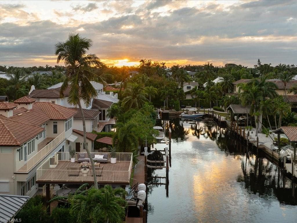 453 18th Ave S, Naples, FL 34102-31