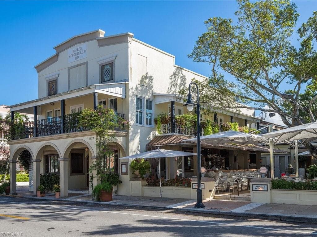 453 18th Ave S, Naples, FL 34102-44