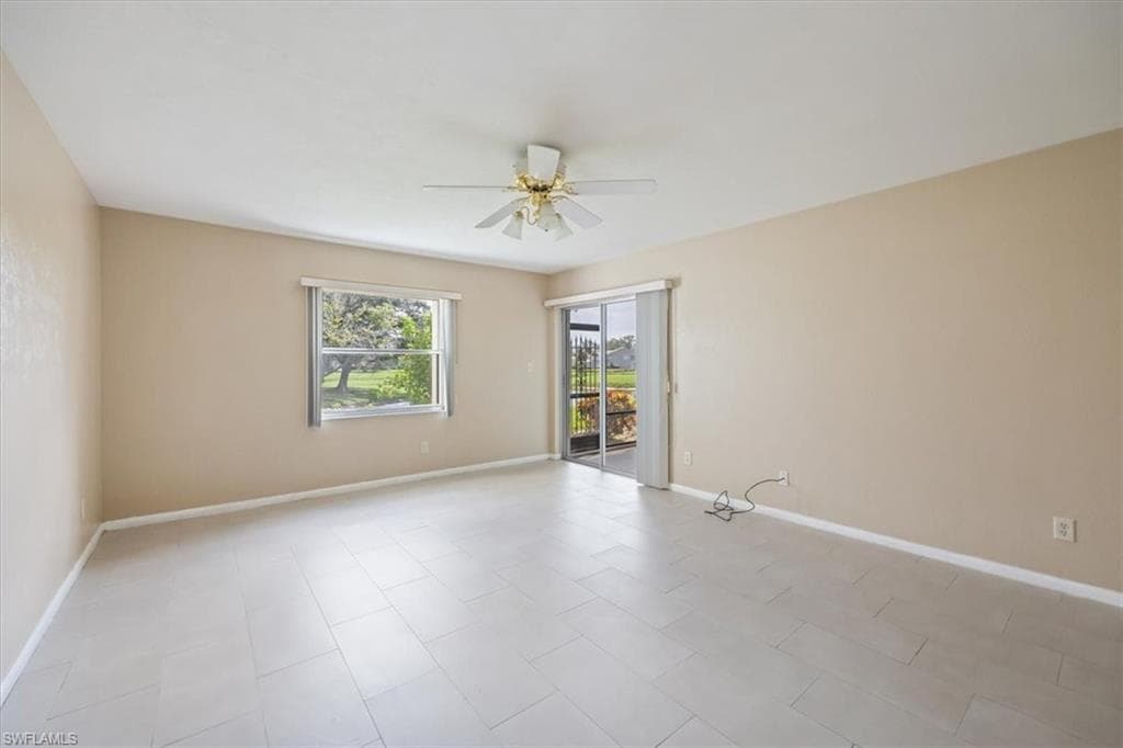 1510 Imperial Golf Course Blvd 114, Naples, FL 34110-12