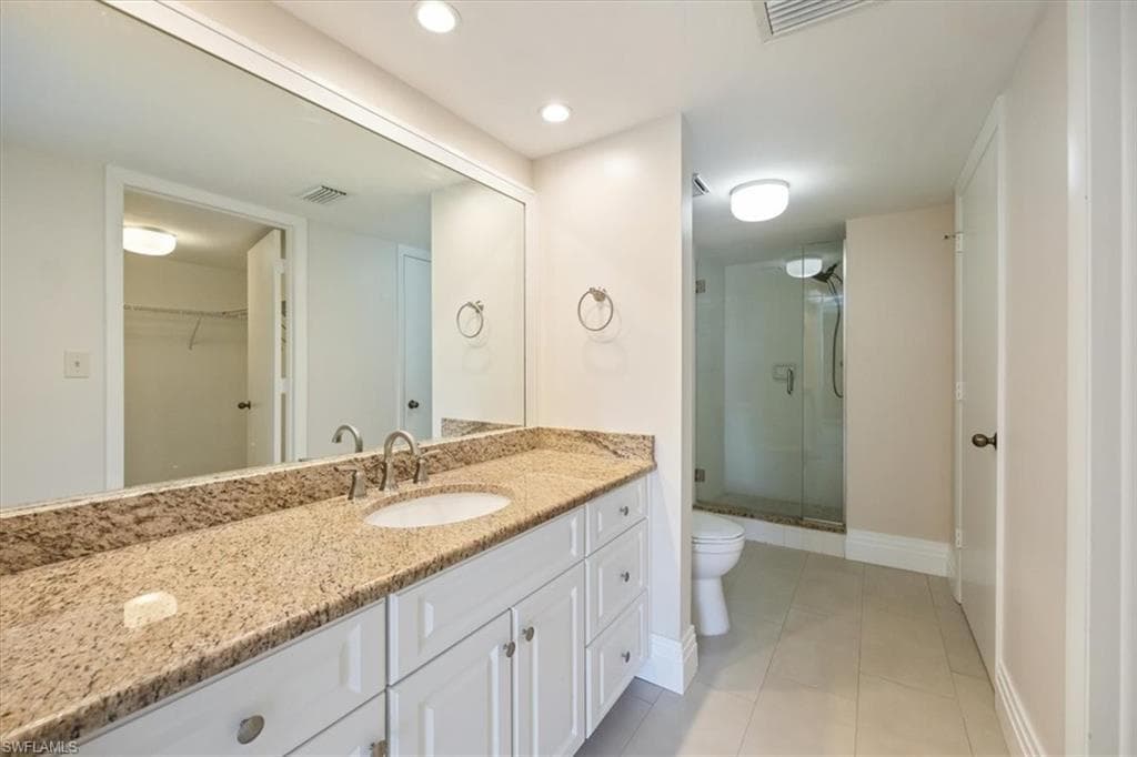 1510 Imperial Golf Course Blvd 114, Naples, FL 34110-21