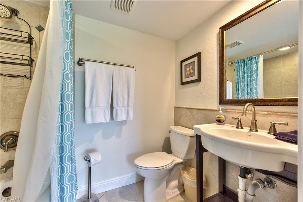 190 Pebble Beach Blvd 205, Naples, FL 34113-15