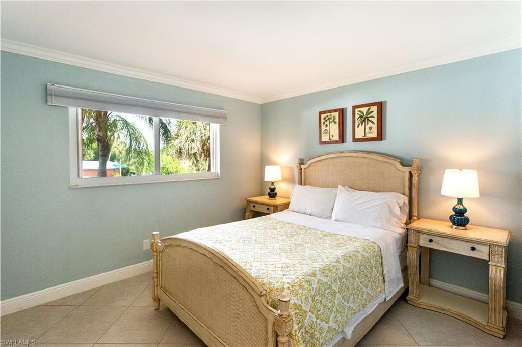 190 Pebble Beach Blvd 205, Naples, FL 34113-18