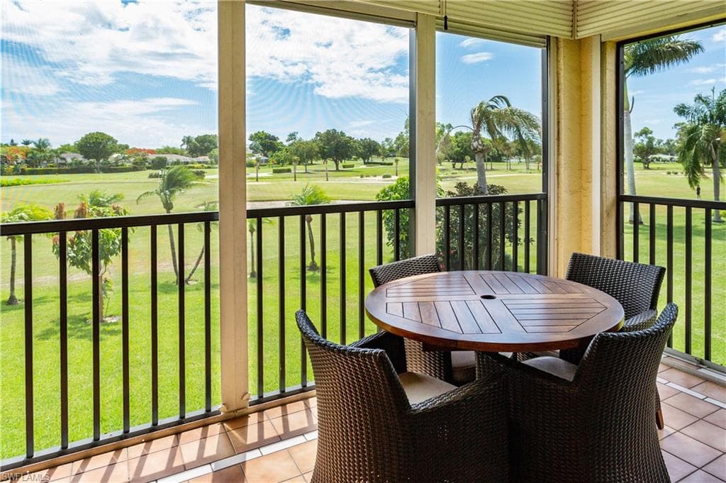 190 Pebble Beach Blvd 205, Naples, FL 34113-20