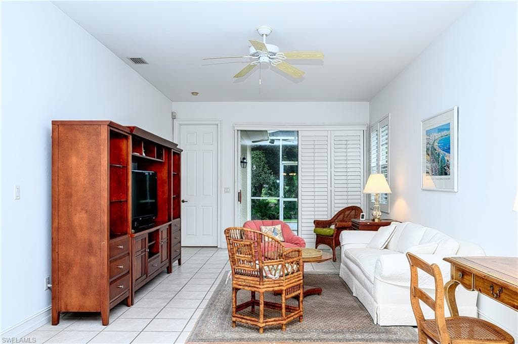 8515 Chase Preserve Dr, Naples, FL 34113-10