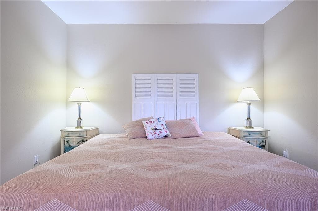 8515 Chase Preserve Dr, Naples, FL 34113-21