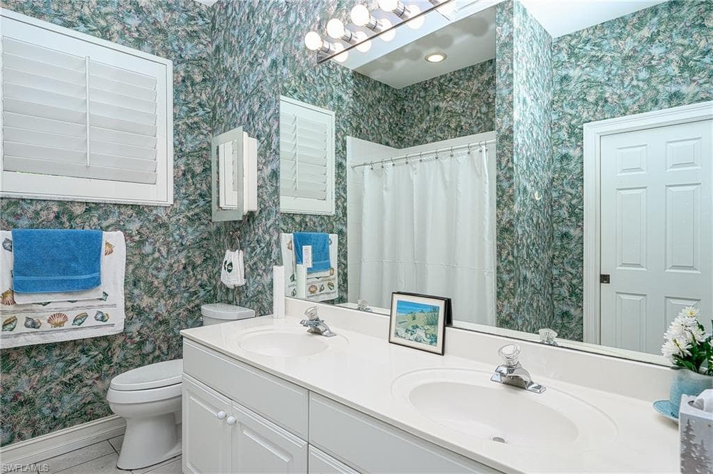 8515 Chase Preserve Dr, Naples, FL 34113-24