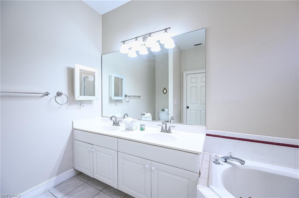 8515 Chase Preserve Dr, Naples, FL 34113-25