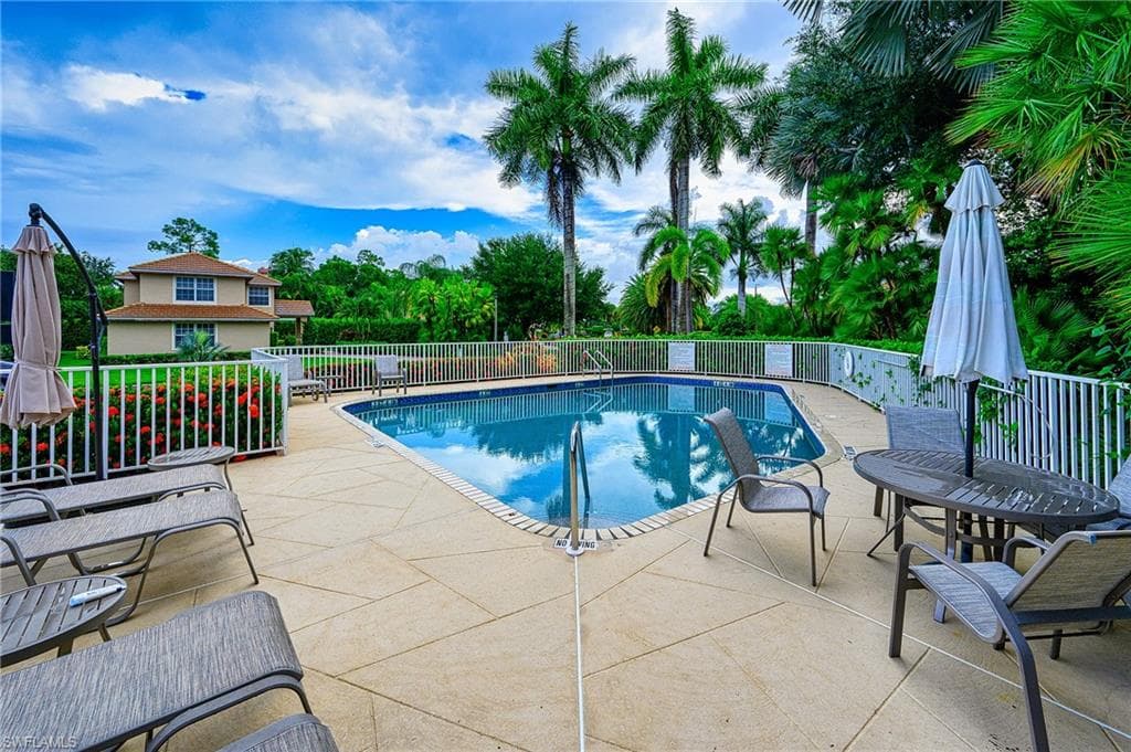 8515 Chase Preserve Dr, Naples, FL 34113-33