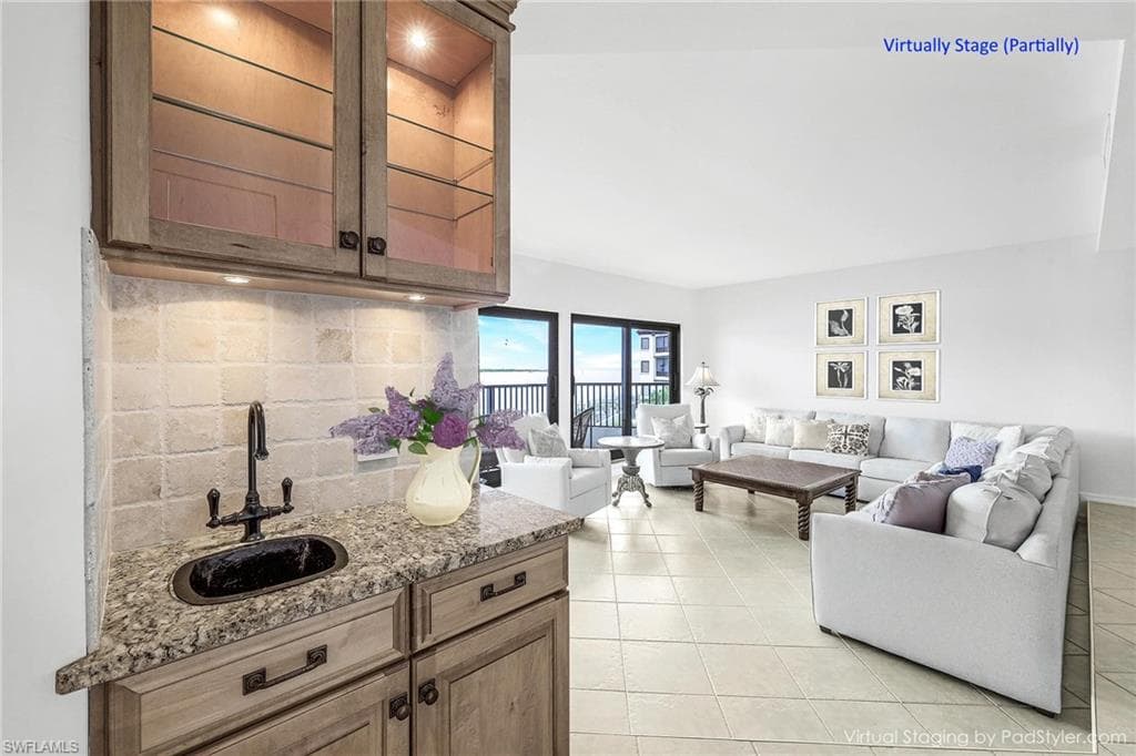 334 La Peninsula Blvd 334, Naples, FL 34113-24