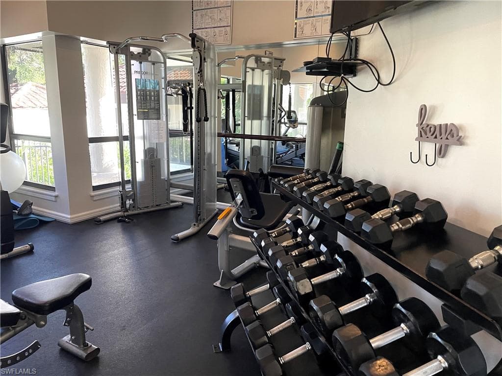 334 La Peninsula Blvd 334, Naples, FL 34113-40