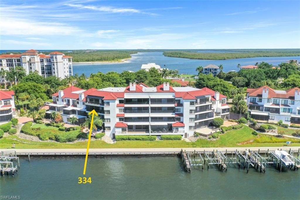 334 La Peninsula Blvd 334, Naples, FL 34113-5