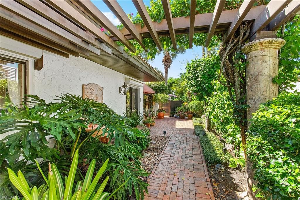 505 Tierra Mar Ln W 48, Naples, FL 34108-24