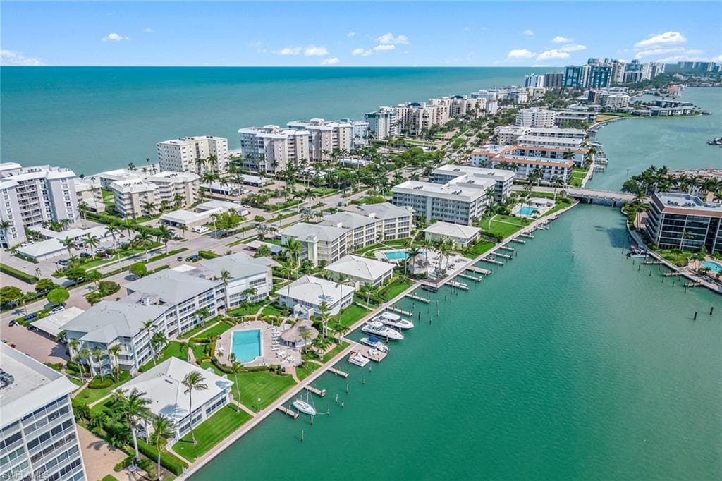 2800 Gulf Shore Blvd N 101, Naples, FL 34103-29