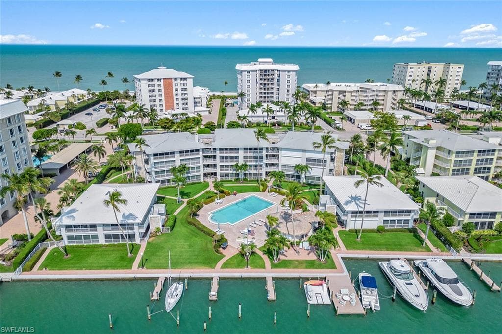 2800 Gulf Shore Blvd N 101, Naples, FL 34103-5