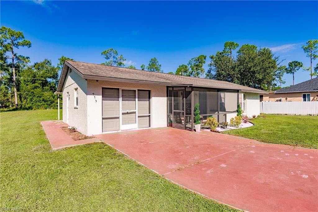 713 Canton Ave, Lehigh Acres, FL 33972-1