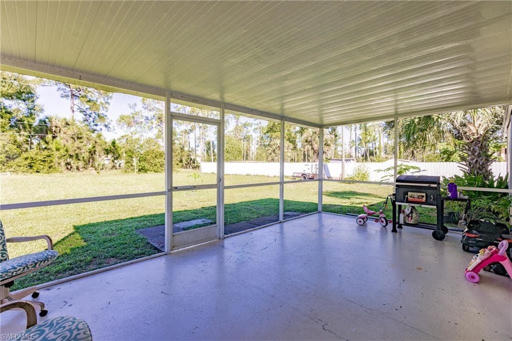 713 Canton Ave, Lehigh Acres, FL 33972-27