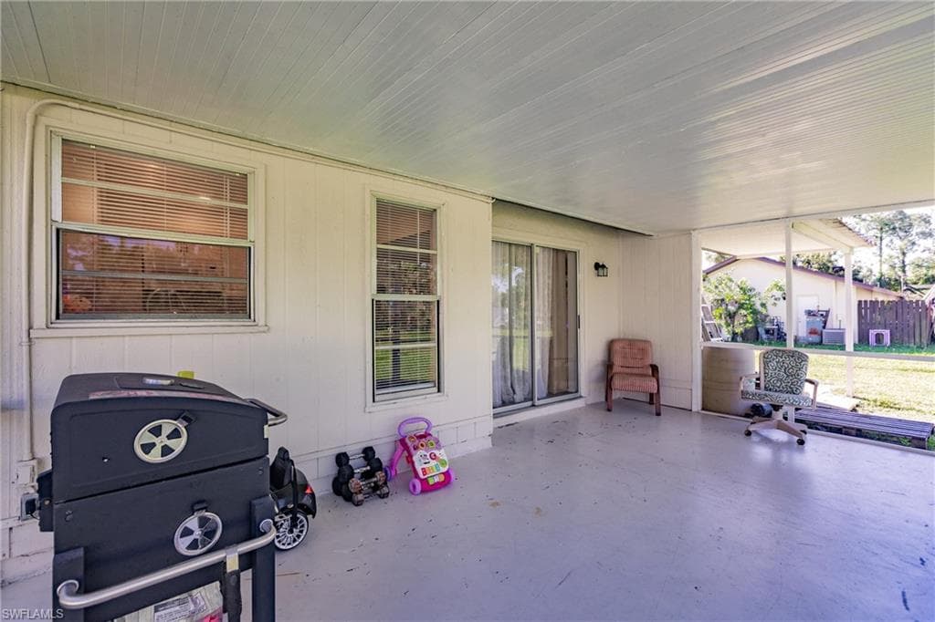 713 Canton Ave, Lehigh Acres, FL 33972-29