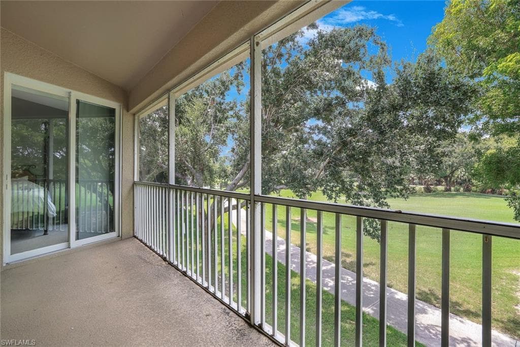 3435 Laurel Greens Ln S 203, Naples, FL 34119-19