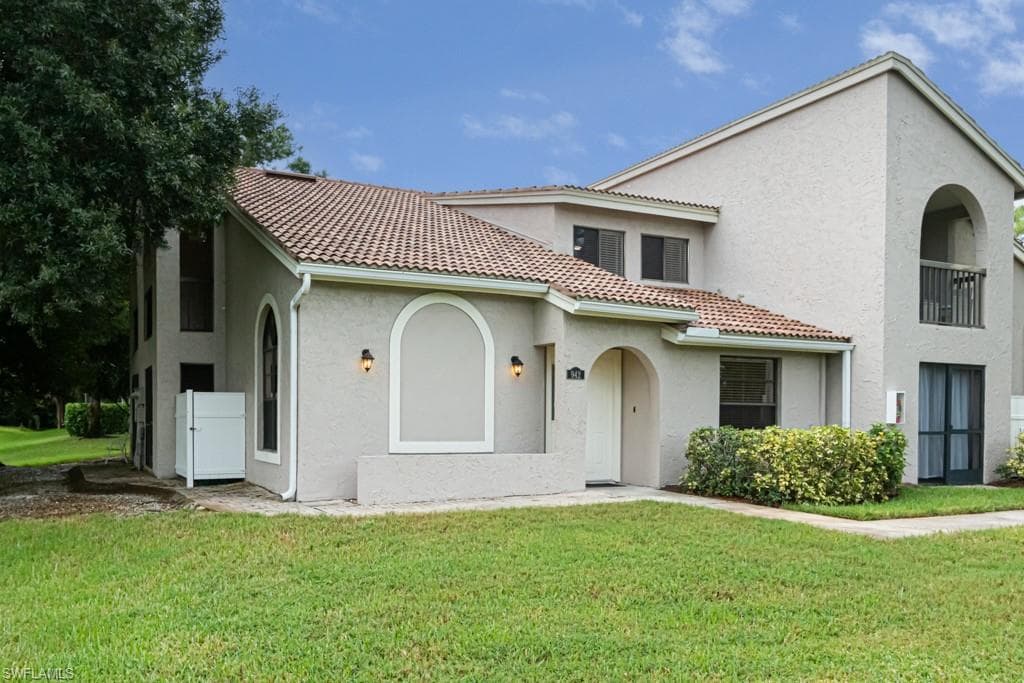 942 Augusta Blvd E D941, Naples, FL 34113-3
