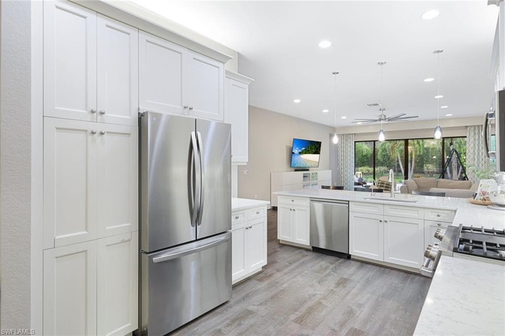 4119 Zelkova Ct, Naples, FL 34119-9