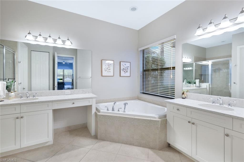 4119 Zelkova Ct, Naples, FL 34119-20
