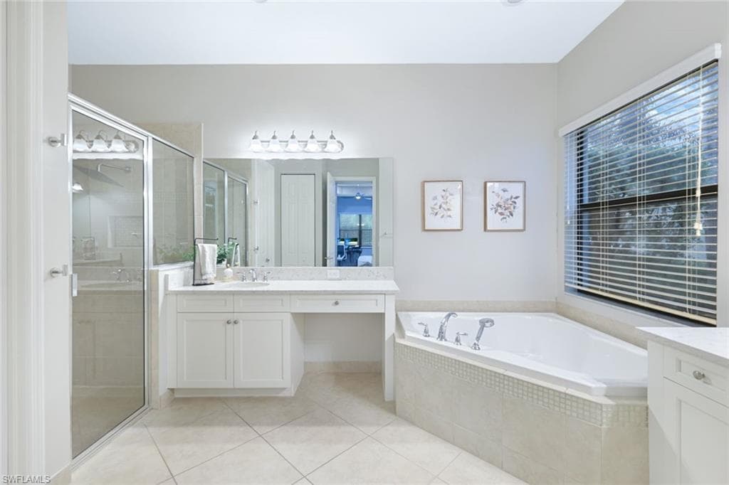 4119 Zelkova Ct, Naples, FL 34119-21