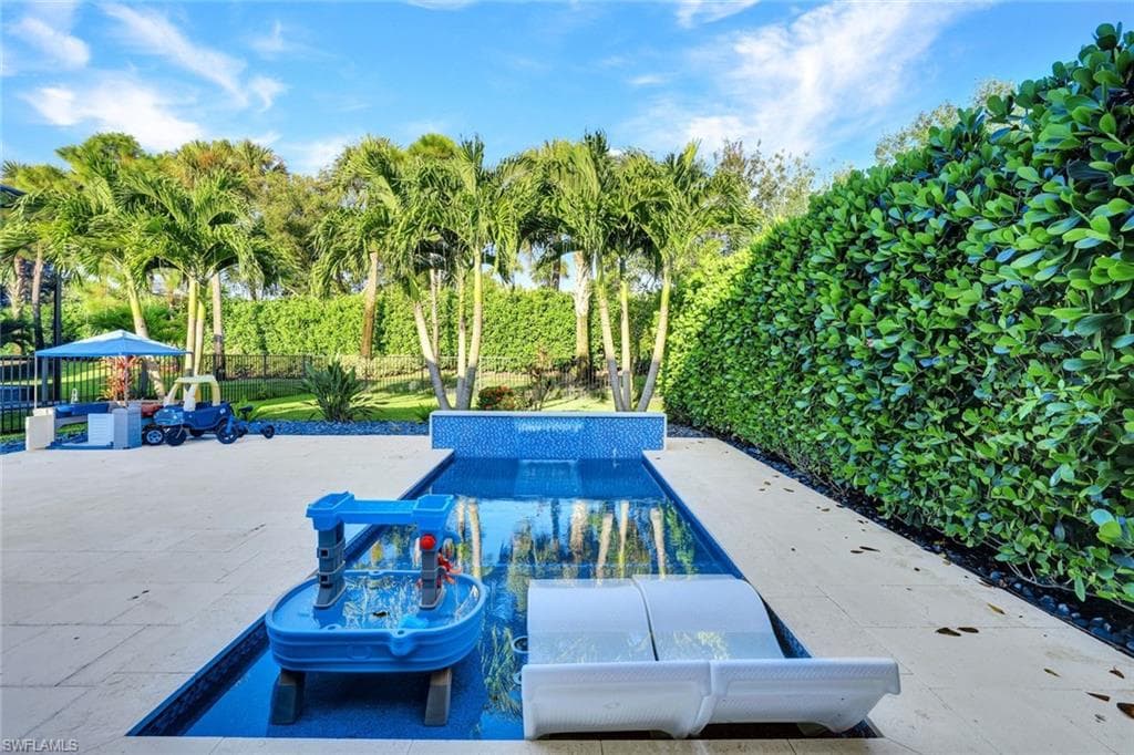 4119 Zelkova Ct, Naples, FL 34119-37