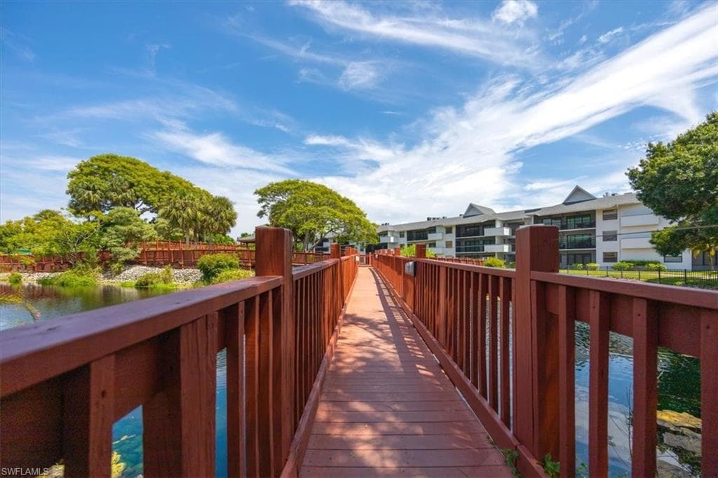 600 Neapolitan Way 115, Naples, FL 34103-20