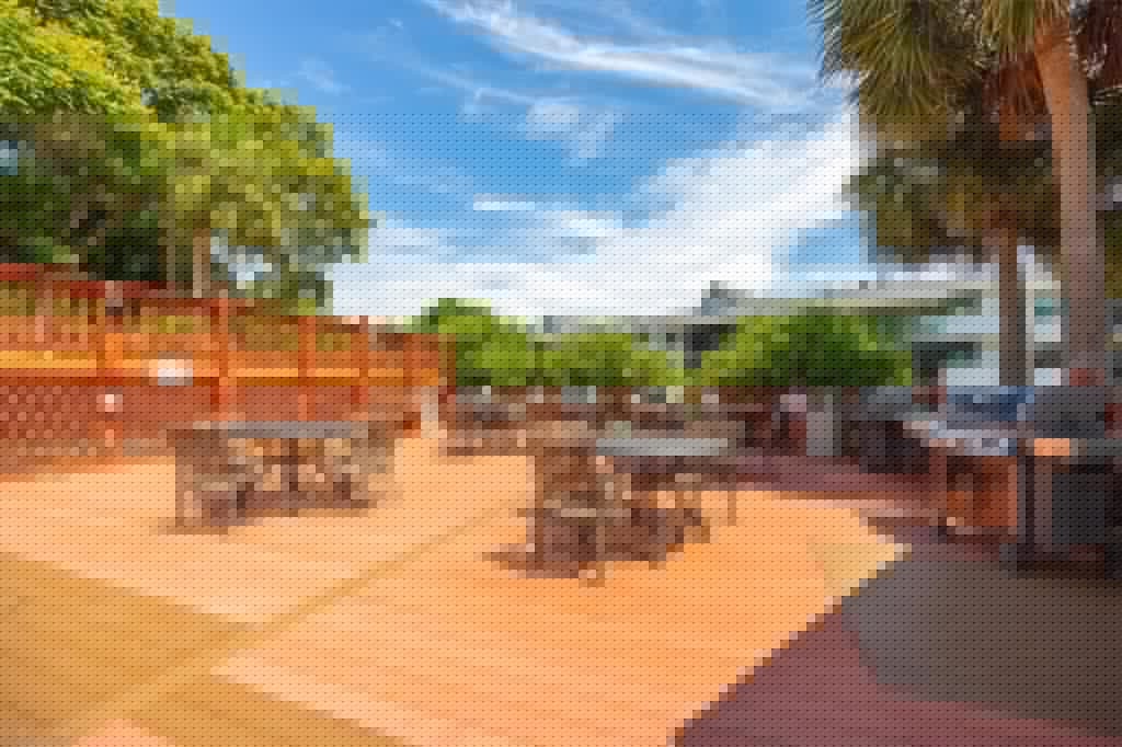 600 Neapolitan Way 115, Naples, FL 34103-22