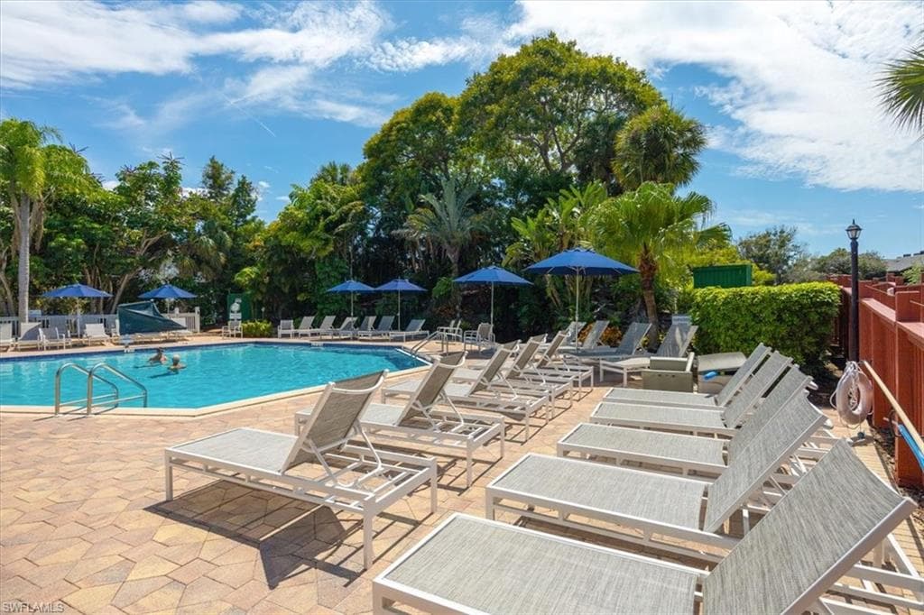 600 Neapolitan Way 115, Naples, FL 34103-25
