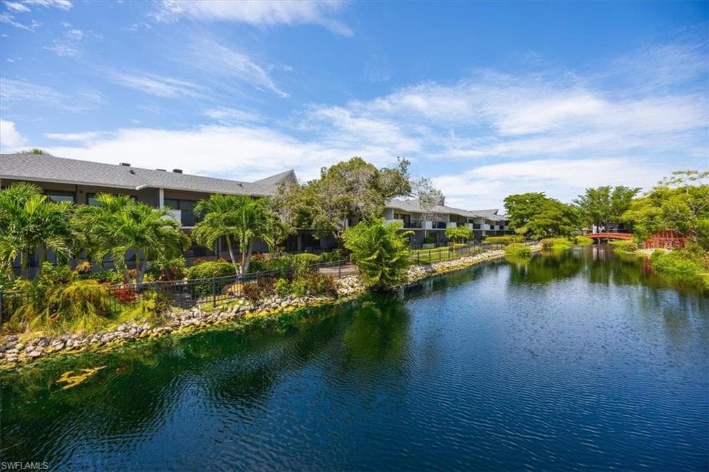 600 Neapolitan Way 115, Naples, FL 34103-27
