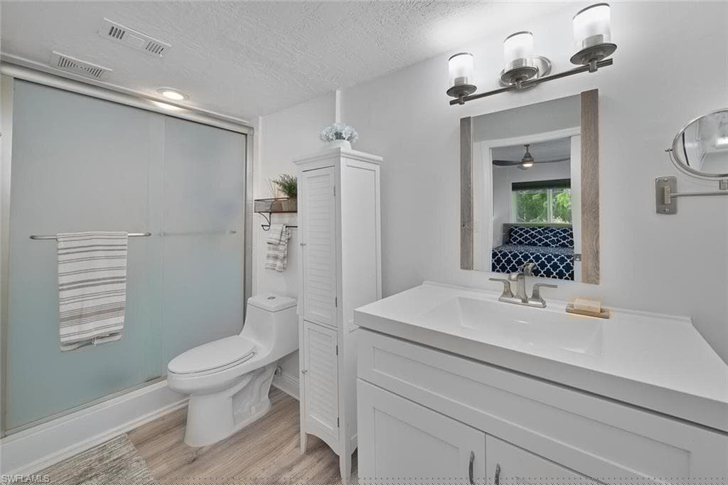 1320 Blue Point Ave 11, Naples, FL 34102-10