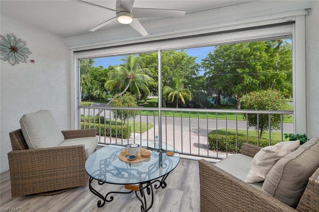 1320 Blue Point Ave 11, Naples, FL 34102-13