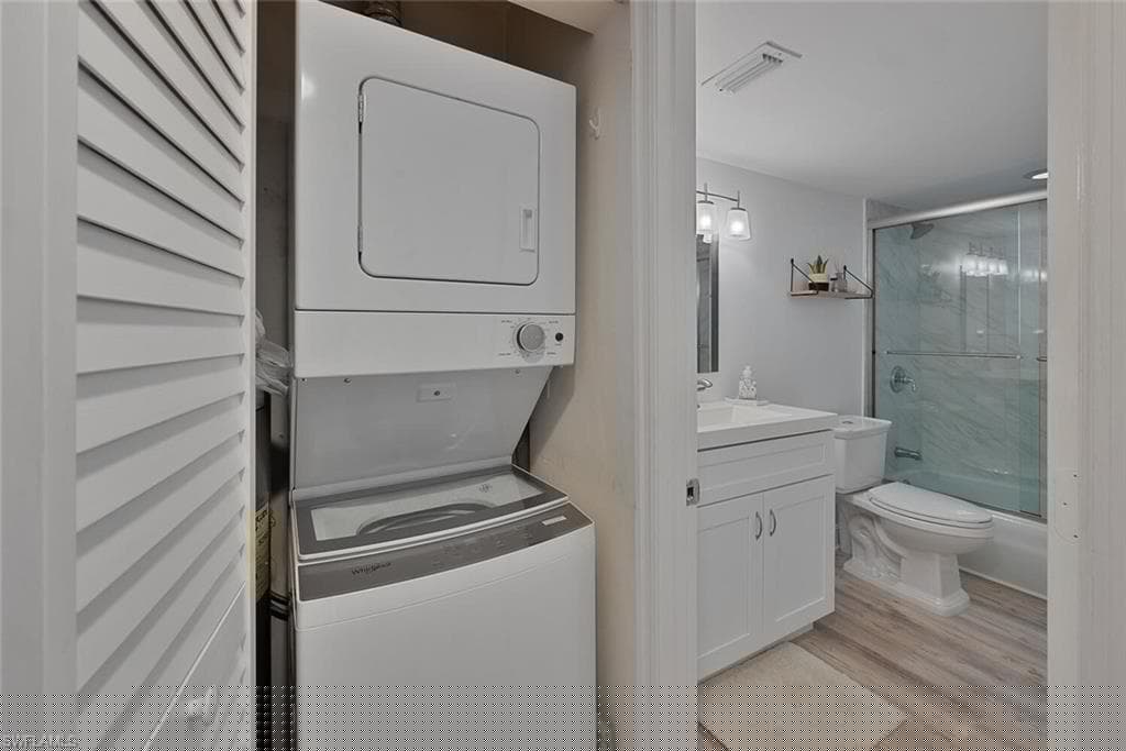 1320 Blue Point Ave 11, Naples, FL 34102-14